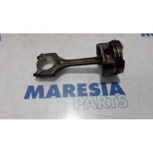 Citroen - C4 - Piston