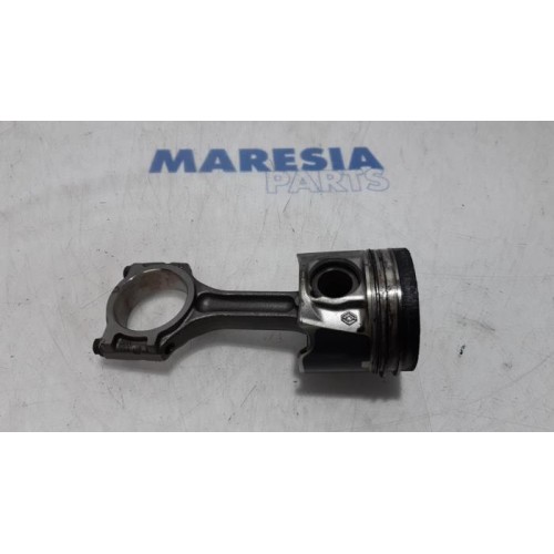Renault - Trafic - Piston