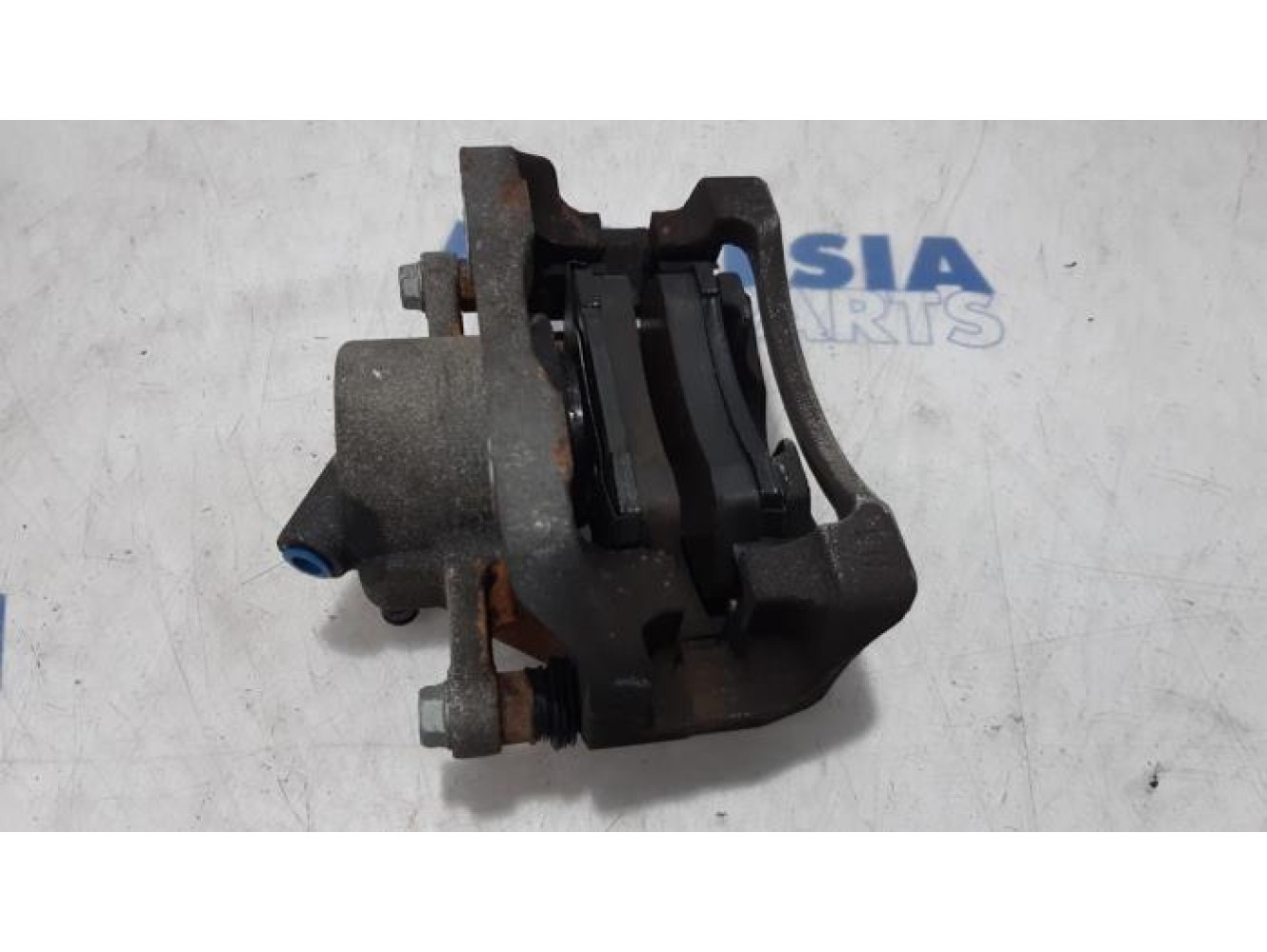 Citroen - C4 Cactus - Front brake calliper, left
