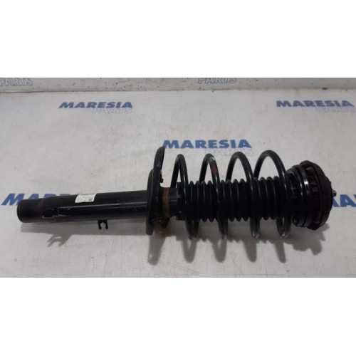 Citroen - C4 Cactus - Front shock absorber rod, right