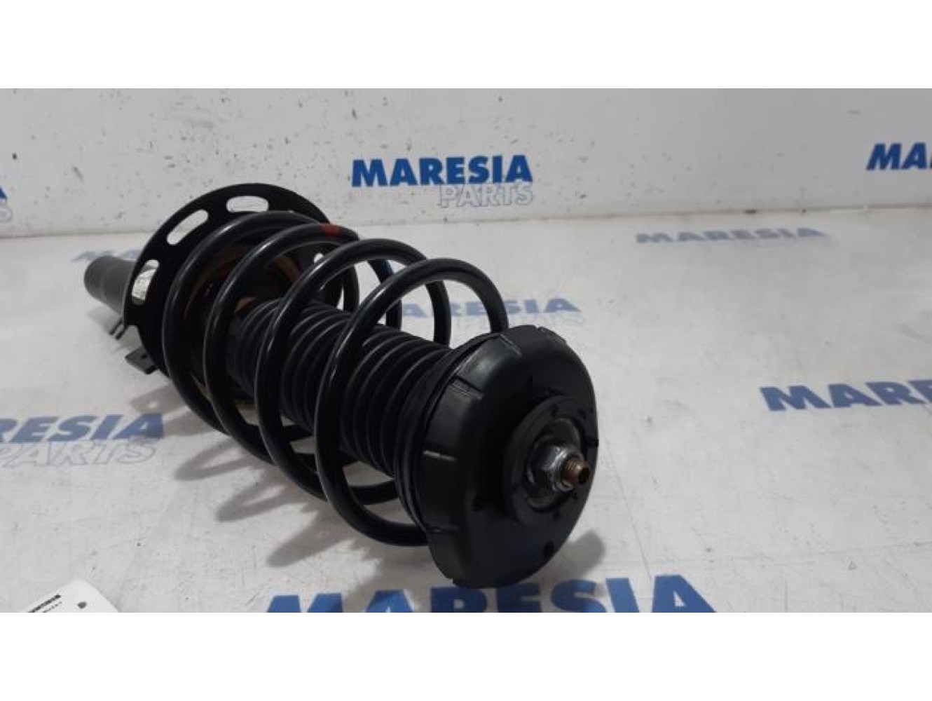 Citroen - C4 Cactus - Front shock absorber rod, left