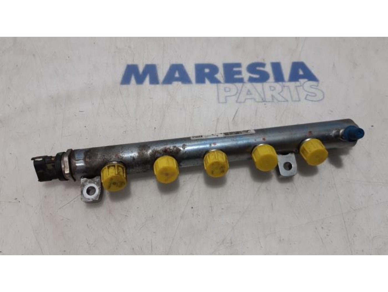 Renault - Trafic - Fuel injector nozzle