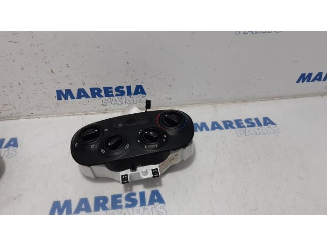 Fiat - 500 - Heater control panel