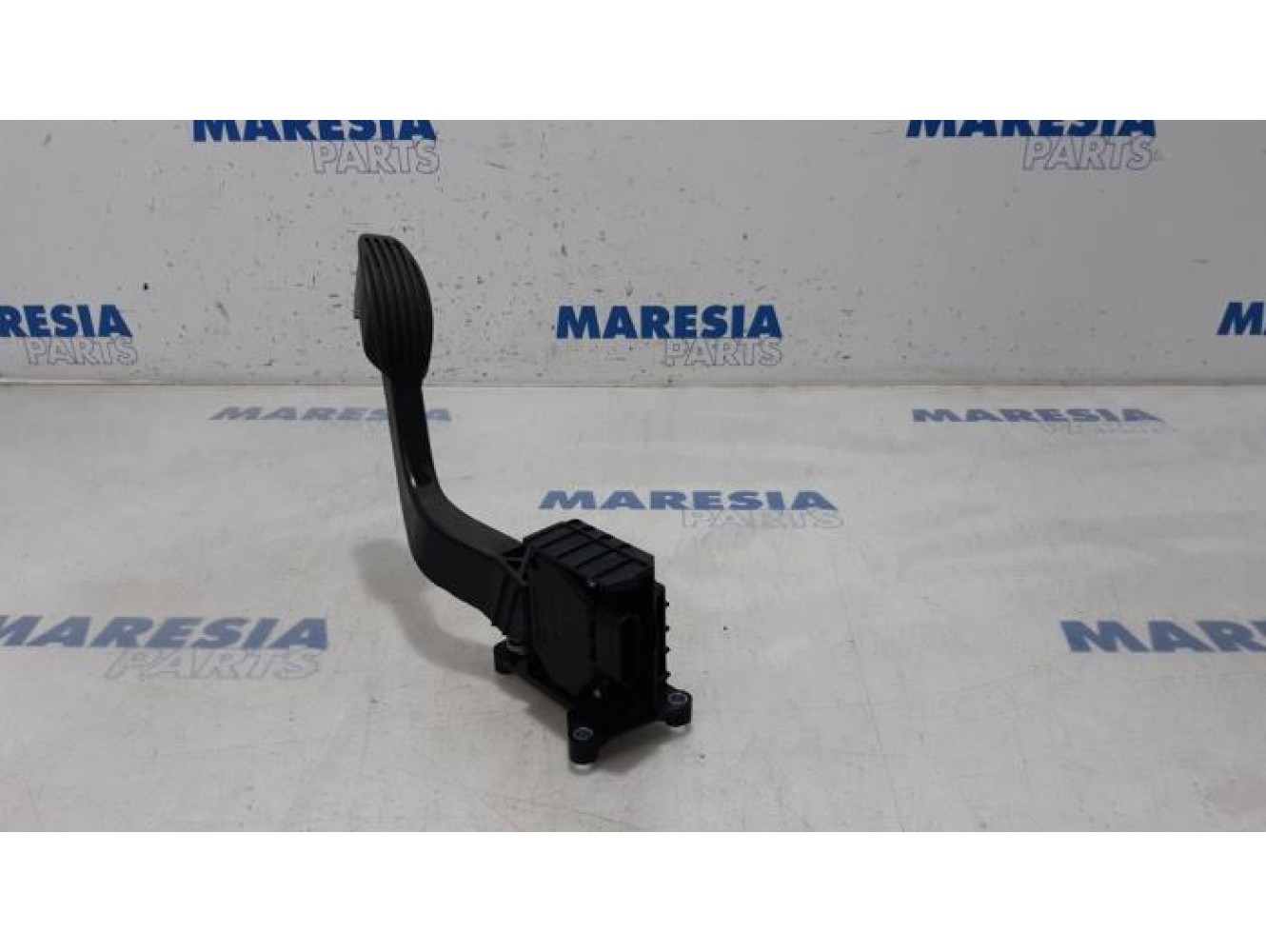 Fiat - 500 - Throttle pedal position sensor