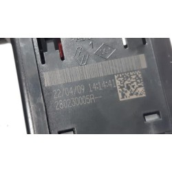 Renault - Scenic - AUX / USB connection