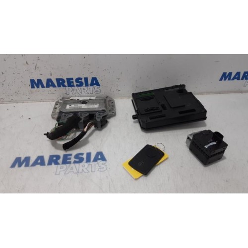 Renault - Scenic - Engine management computer