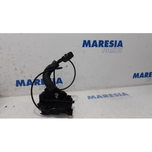 Renault - Scenic - Front door lock mechanism 4-door, right