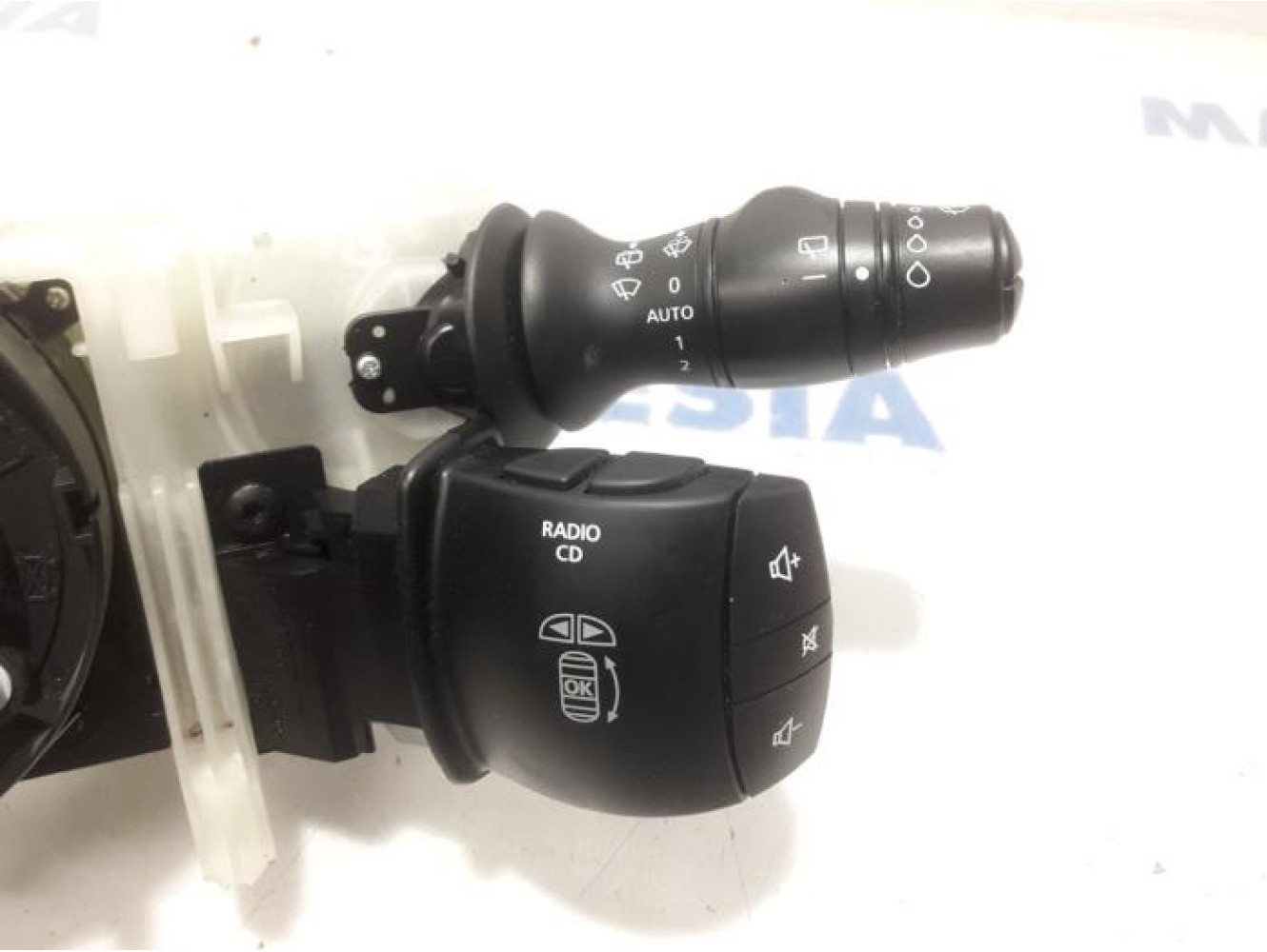 Renault - Scenic - Steering column stalk