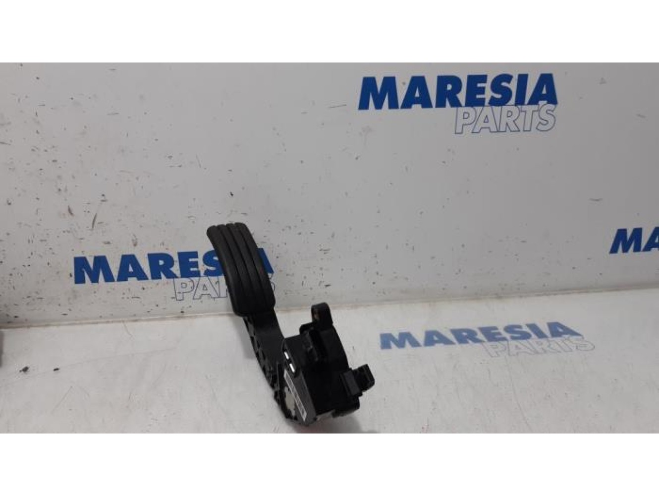 Renault - Scenic - Throttle pedal position sensor