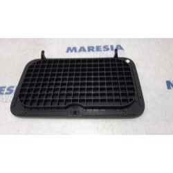 Renault - Scenic - Storage compartment