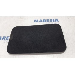 Renault - Scenic - Storage compartment