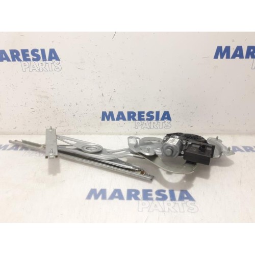Renault - Scenic - Rear door window mechanism 4-door, left