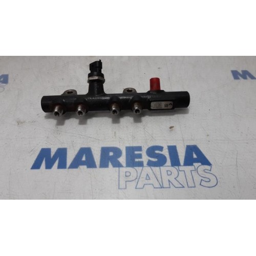 Dacia - Logan - Fuel injector nozzle
