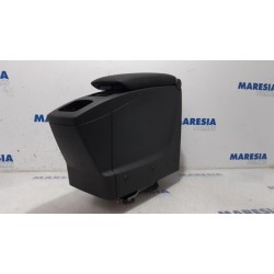 Renault - Scenic - Armrest
