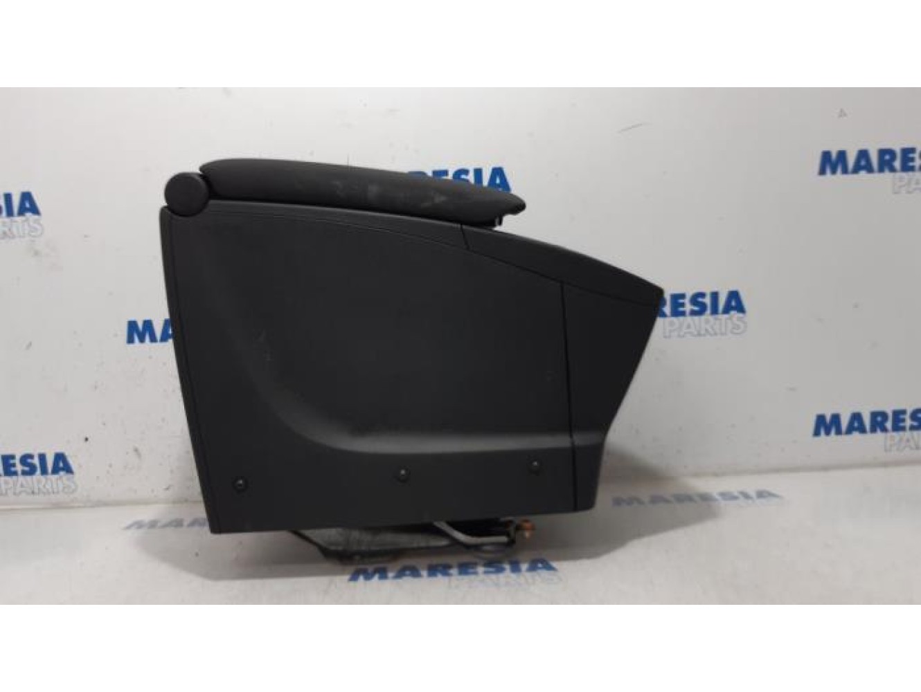 Renault - Scenic - Armrest