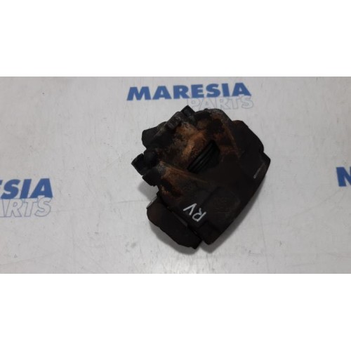 Renault - Scenic - Front brake calliper, right