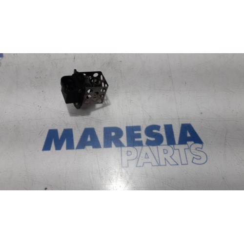 Renault - Scenic - Cooling fan resistor