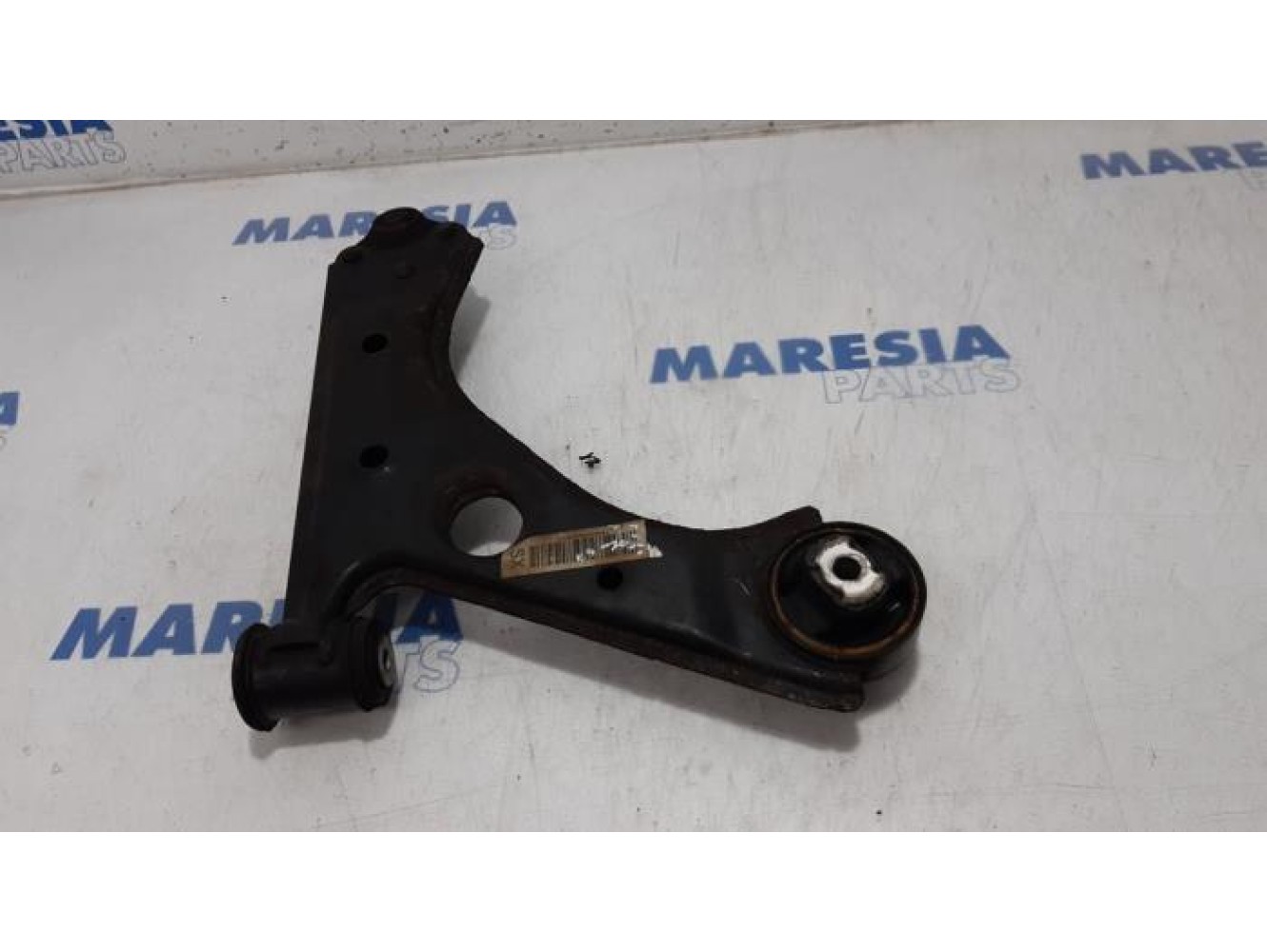 Alfa Romeo - Mito - Front lower wishbone, left