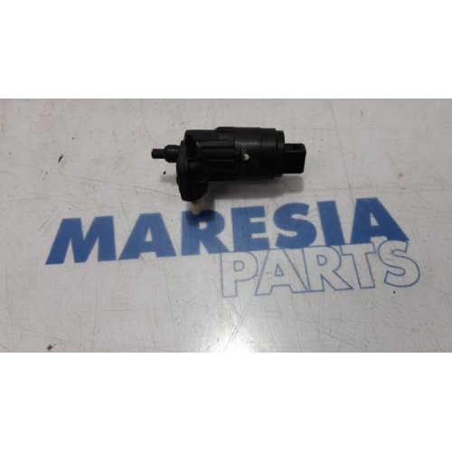 Alfa Romeo - Mito - Windscreen washer pump