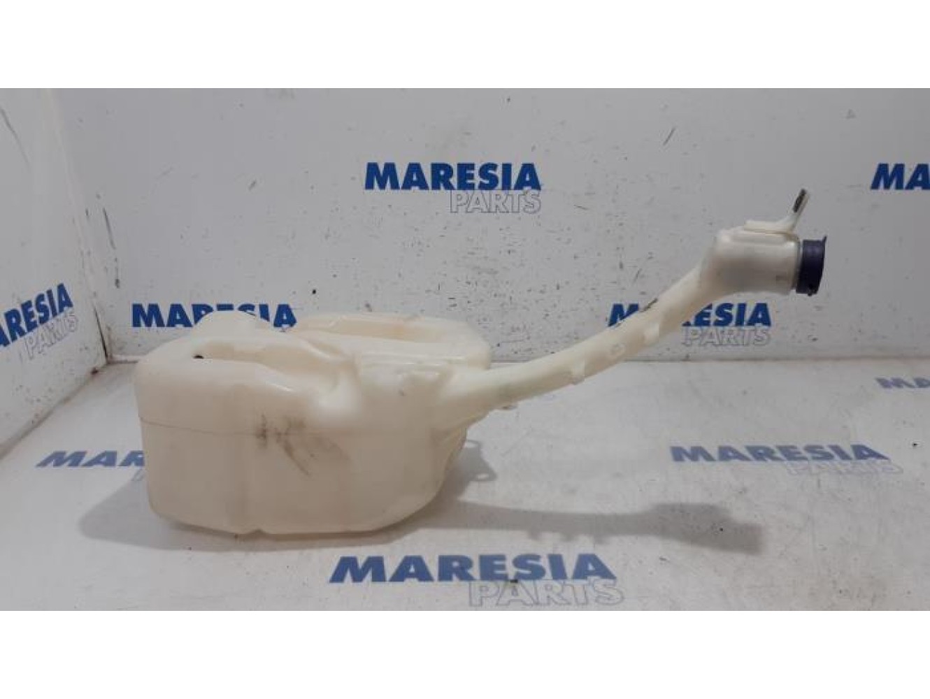 Alfa Romeo - Brera - Ruitensproeiertank voor