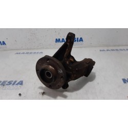 Peugeot - 206 - Fusee rechts-voor