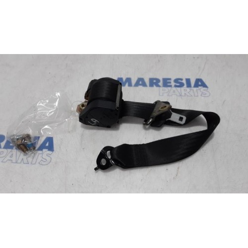 Alfa Romeo - Brera - Rear seatbelt, left