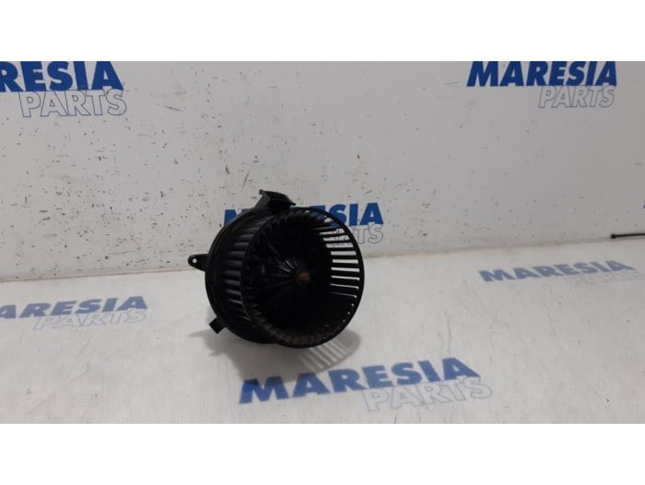 Citroen - C4 Cactus - Heating and ventilation fan motor
