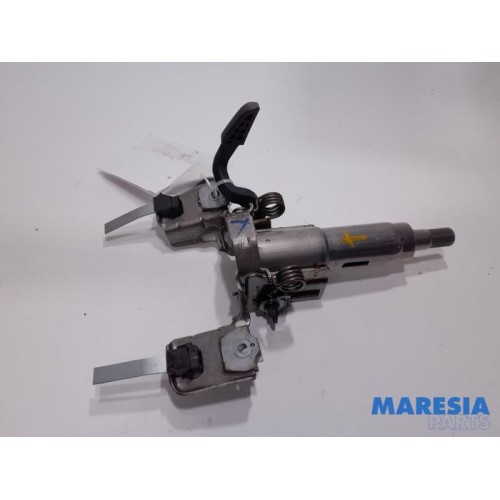 Fiat - Punto Evo - Steering column housing