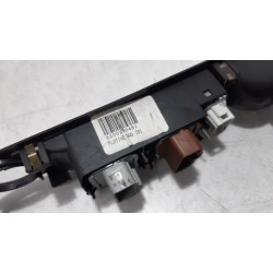Renault - Espace - Multi-functional window switch