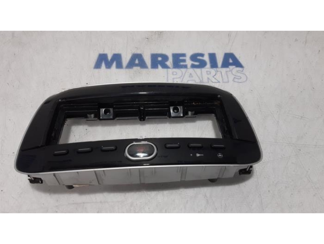 Fiat - Punto Evo - Panic lighting switch