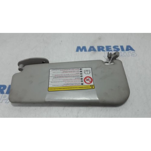 Fiat - Punto Evo - Sun visor