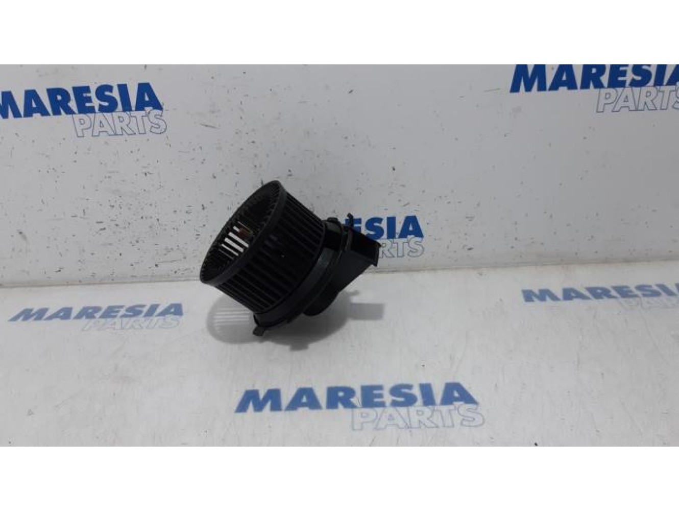 Peugeot - 206 - Heating and ventilation fan motor