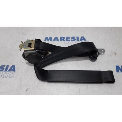 Peugeot - 206 - Front seatbelt, right