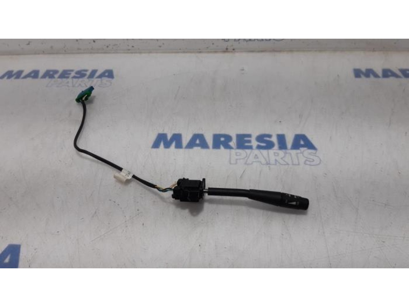 Peugeot - 206 - Commande radio volant