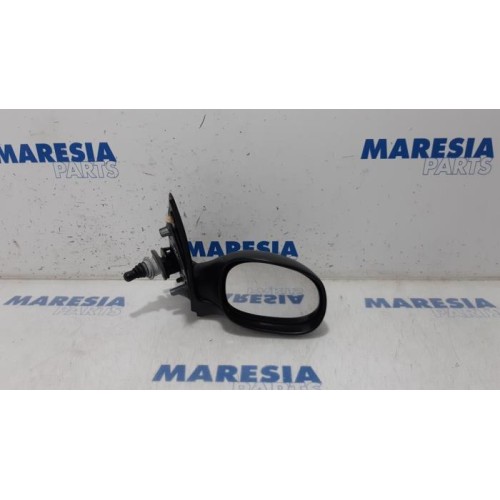 Peugeot - 206 - Wing mirror, right