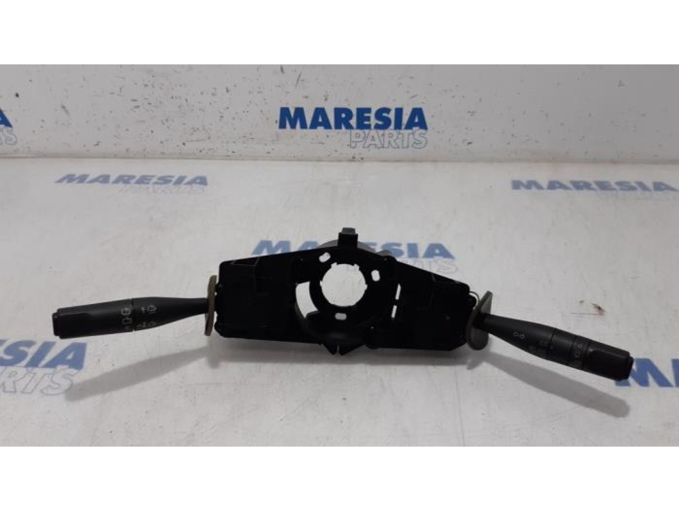 Peugeot - 206 - Commutateur combi colonne de direction