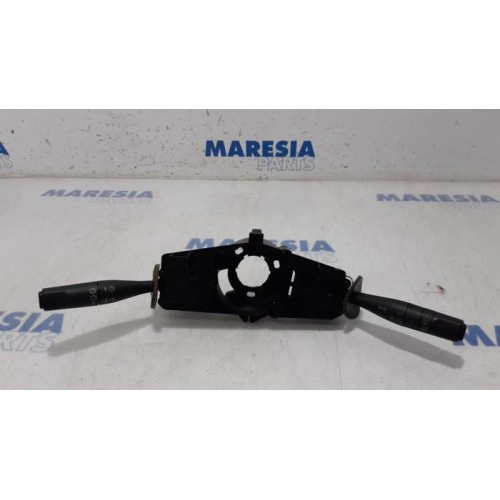 Peugeot - 206 - Steering column stalk