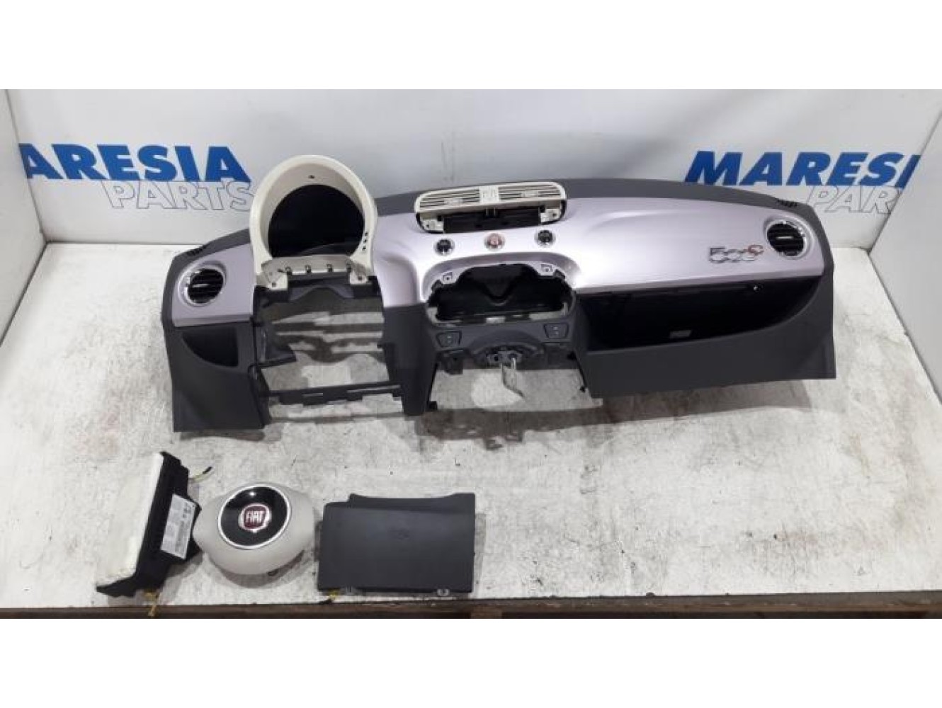 Fiat - 500 - Airbag set + dashboard