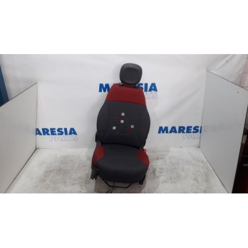 Fiat - Panda - Seat, right