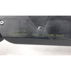 Peugeot - 307 - Tailgate lock mechanism