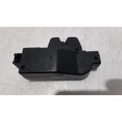 Peugeot - 307 - Tailgate lock mechanism