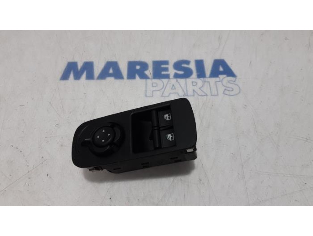 Alfa Romeo - Mito - Multi-functional window switch