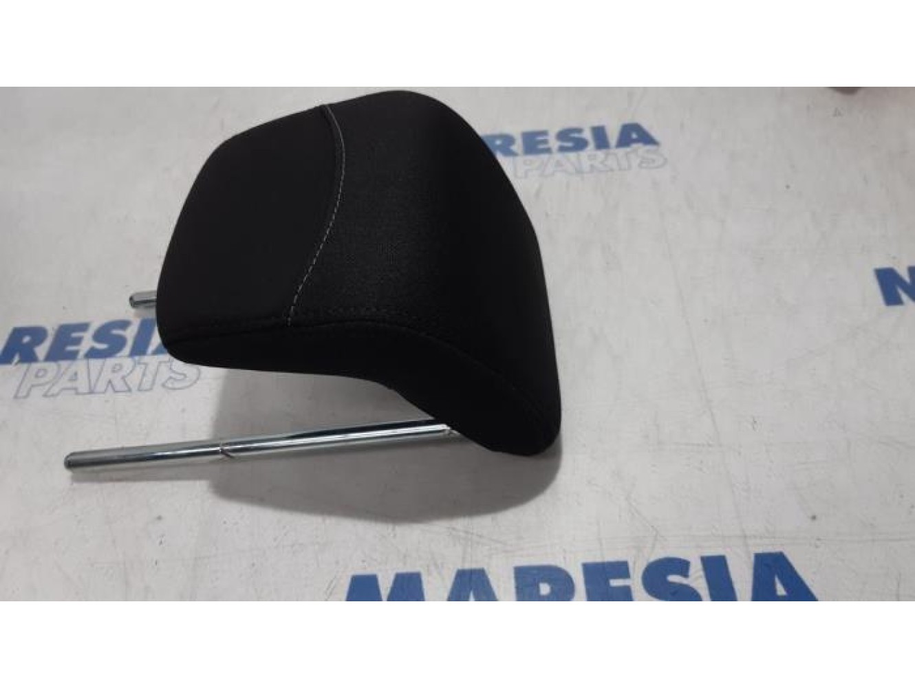 Alfa Romeo - Mito - Headrest