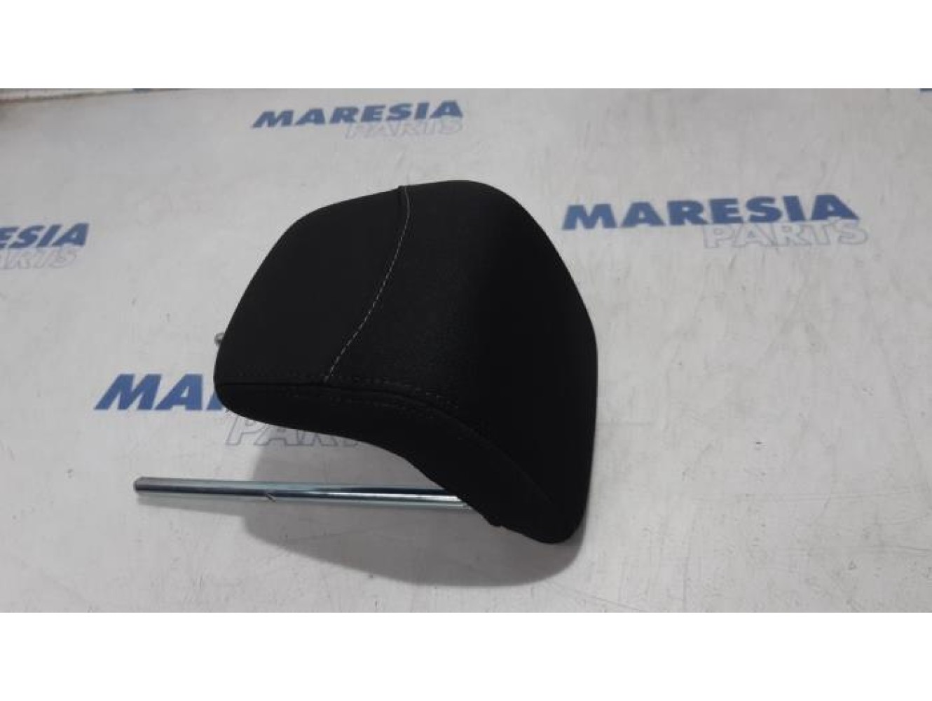 Alfa Romeo - Mito - Headrest