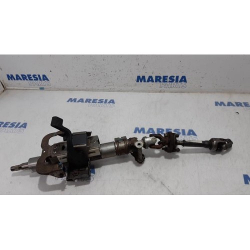 Alfa Romeo - Brera - Steering column housing
