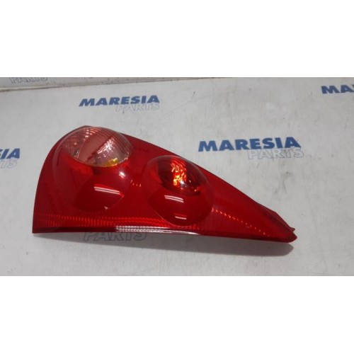 Peugeot - 107 - Taillight, right