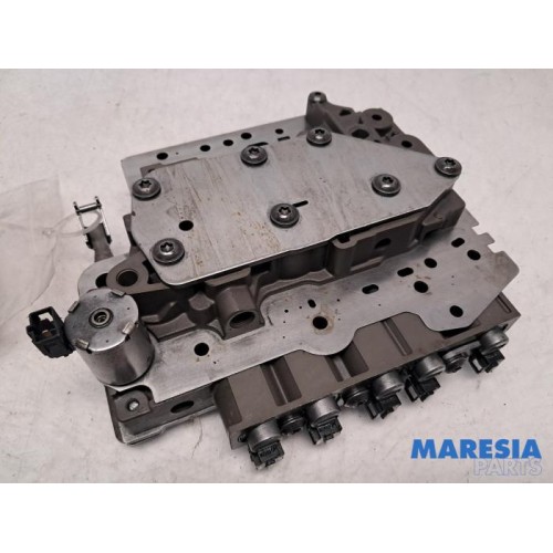 Renault - Espace - Hydraulic valve unit
