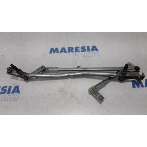 Citroen - Berlingo - Wiper mechanism