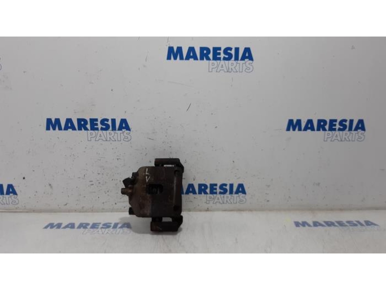 Fiat - Panda - Front brake calliper, left