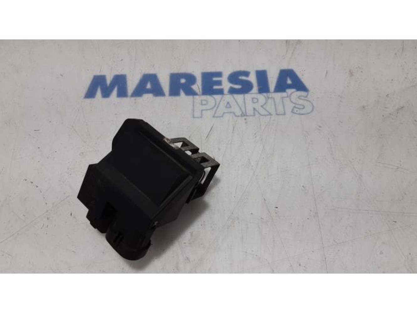 Peugeot - 207 - Cooling fan resistor